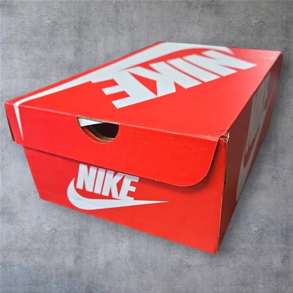 Nike V2K RunBlack Dark Smoke Grey New In Box Athletic Sneakers Size 7.5 Mens